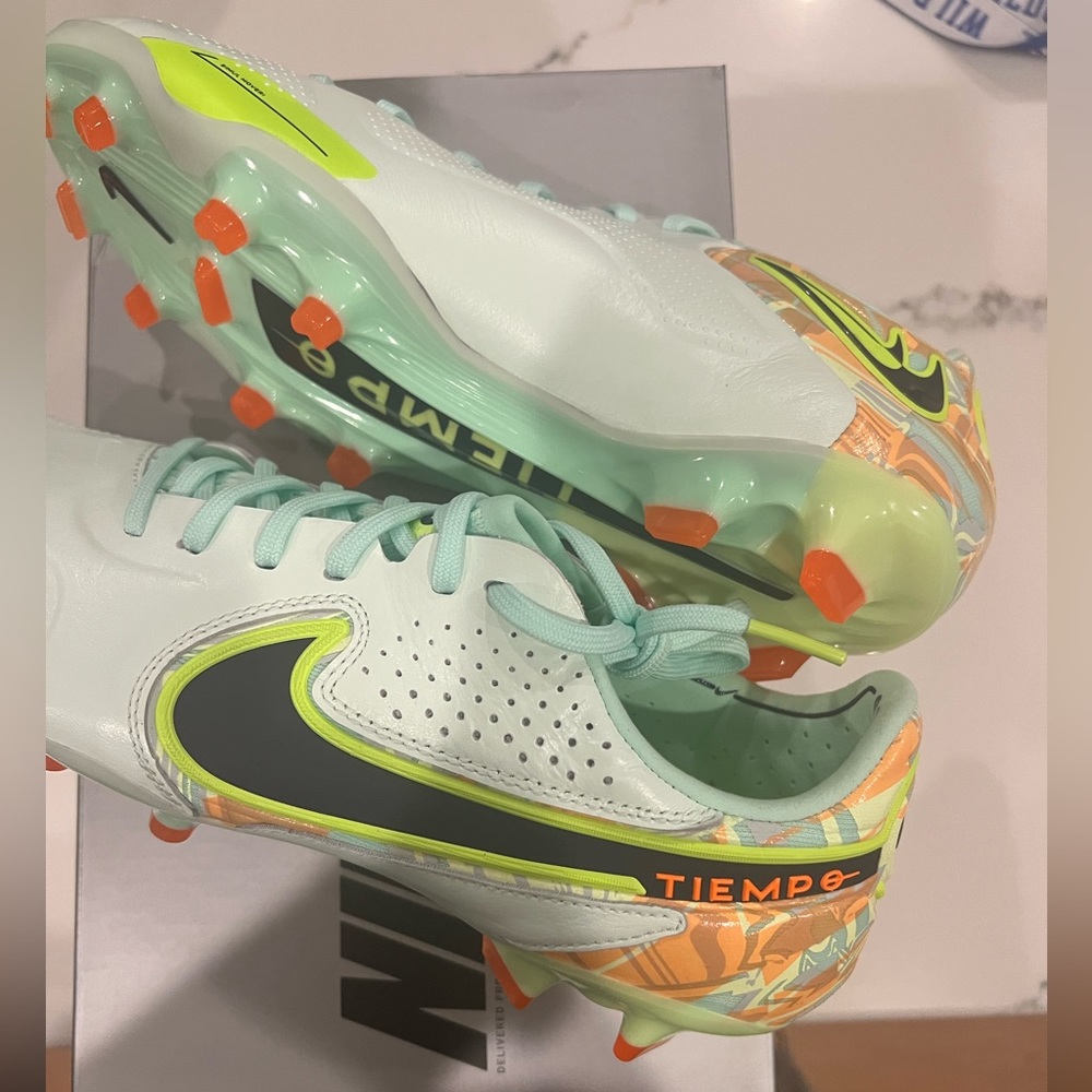 Nike Legend 9 Elite soccer cleats